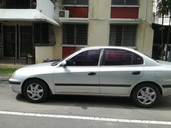 Vendo Carro Hiunday Elantra 2005