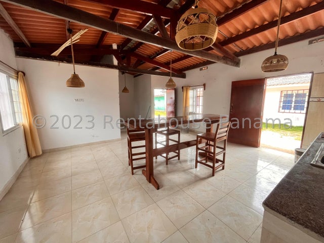 Venta de Casa de Playa en Palenque Costa Arriba , Colon 24gc2955