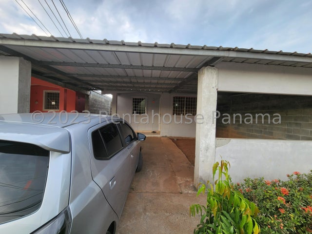 Venta de Casa en Res Villa del Carmen , La Chorrera 24gc3984